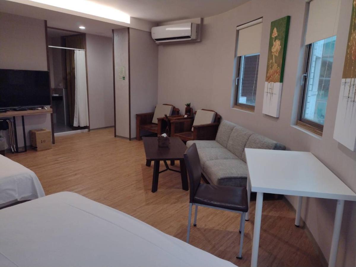 Hotel Tainan Julie'S Garden 峰情文旅 Anping Exterior foto