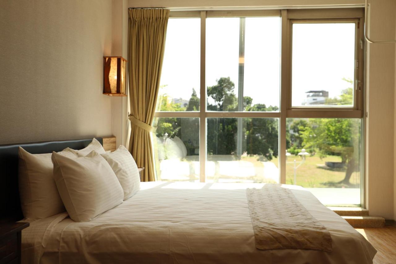 Hotel Tainan Julie'S Garden 峰情文旅 Anping Exterior foto