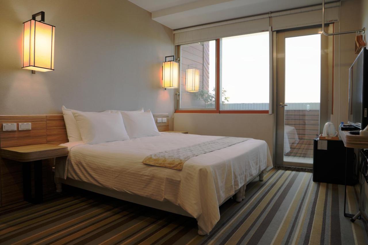 Hotel Tainan Julie'S Garden 峰情文旅 Anping Exterior foto