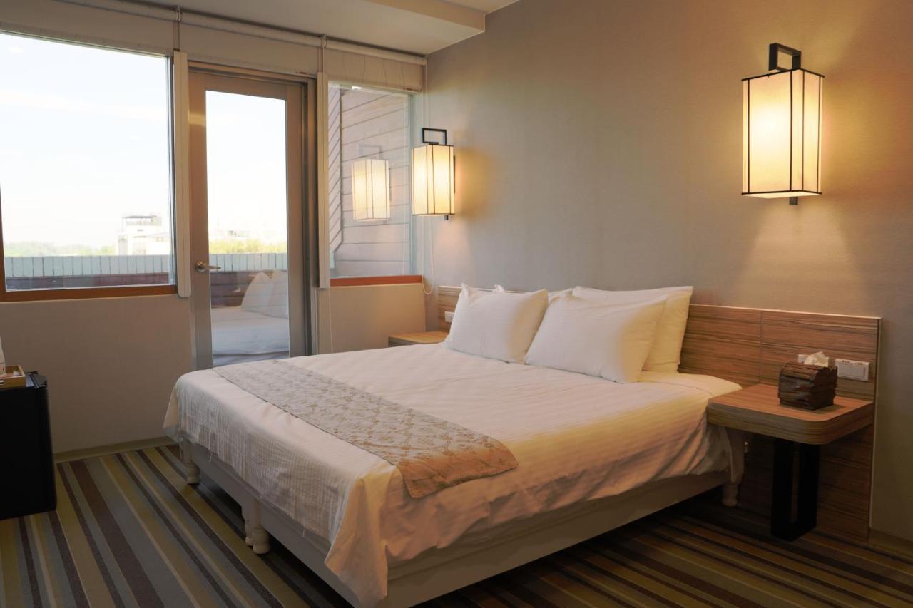 Hotel Tainan Julie'S Garden 峰情文旅 Anping Exterior foto